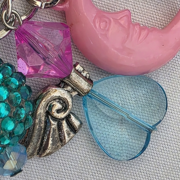 Vintage 80s Charm Bracelet - Picture 7 of 12